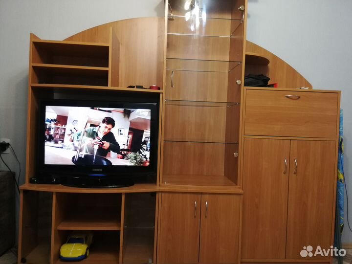 Стенка в гостиную