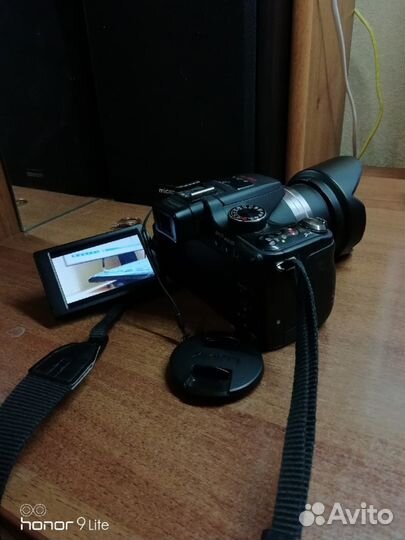 Продам фотоаппарат Panasonic Lumix DMC-FZ100