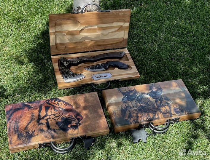 Набор топор и нож в деревянном кейсе