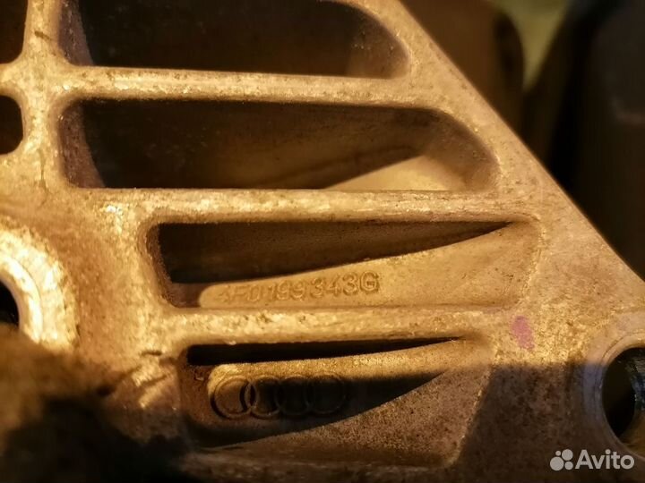 Опора двигателя (подушка двс) 8E01993394F0199343G