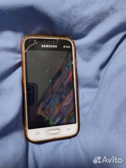 Телефон Samsung