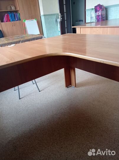 Большой стол