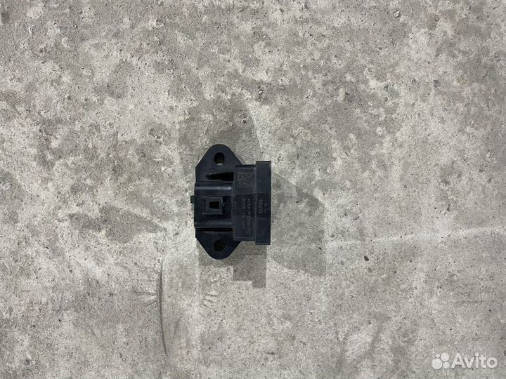 Блок управления бензонасосом ford focus 3