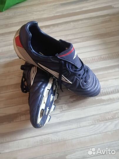 Футбольные бутсы