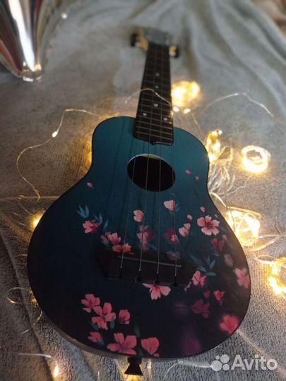 Flight TUS 32 sakura Укулеле Travel, сопрано