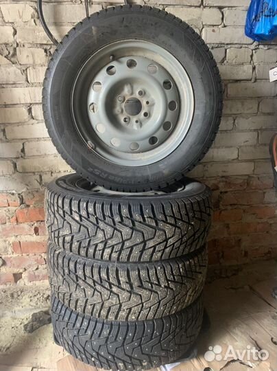 Hankook Winter I'Pike RS2 W429 185/65 R14