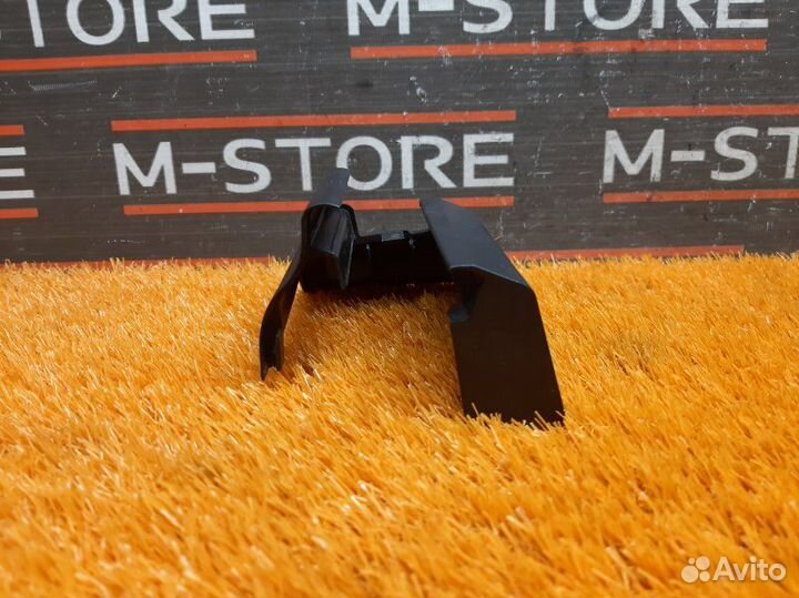 Накладка салазки сиденья передняя правая