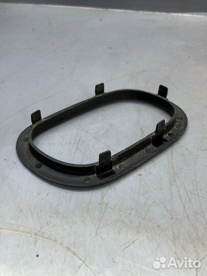 Рамка ручки двери левая Renault Laguna 1 2.0 1994