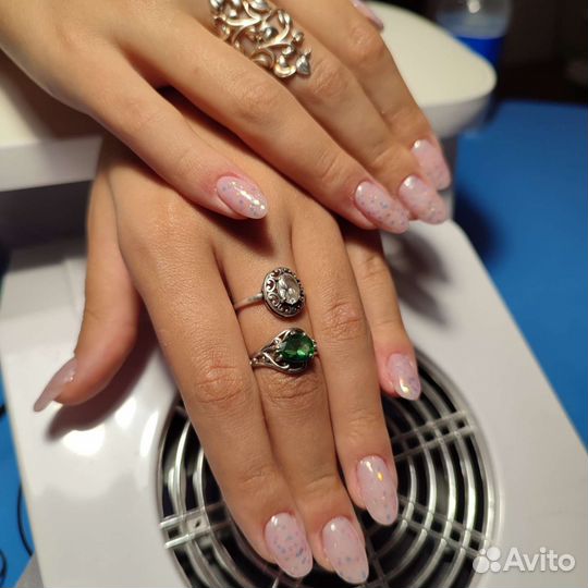 Маникюр, гель-лак, наращивание ногтей