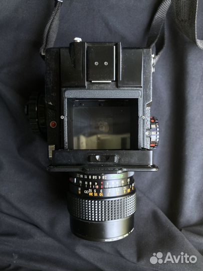 Mamiya M645 Среднеформатная (6x4.5)