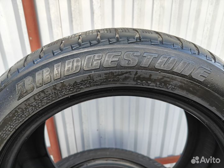 Bridgestone Blizzak LM-25 4x4 255/50 R19