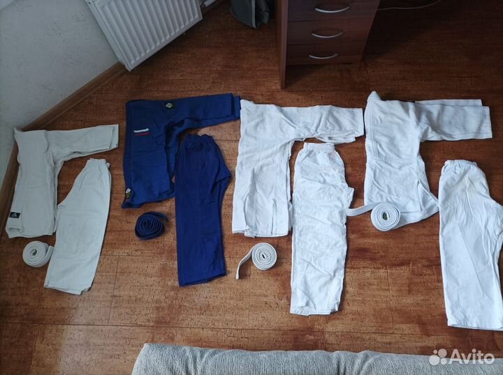 Продам кимоно, имеется 2 шт, Хорошее состояние