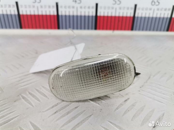 Повторитель передний левый Mitsubishi L200 3 2002