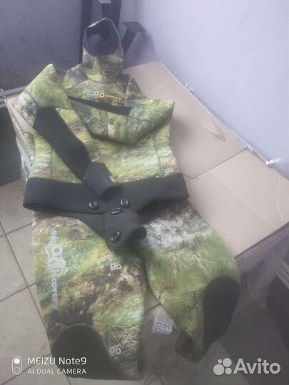 Гидрокостюм для подводной охоты