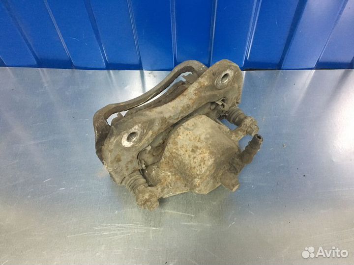 Суппорт передний правый левый Соната 4 (5) 2.0л