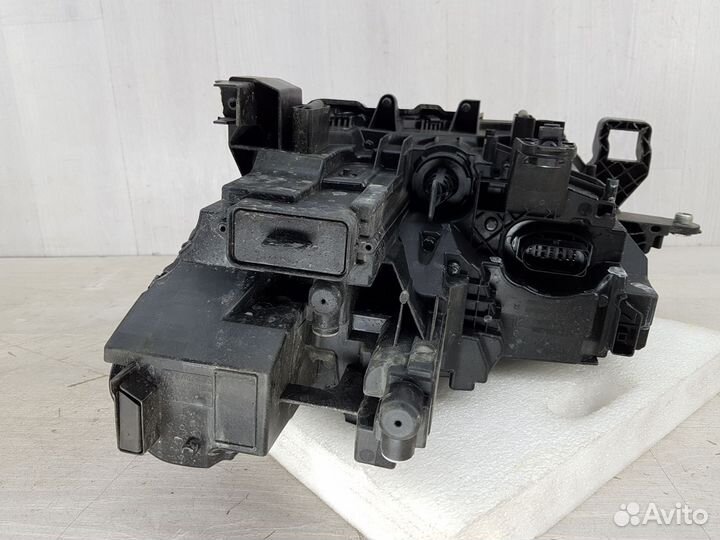 Фара правая Volkswagen Polo 2020