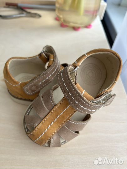 Сандалии детские 18