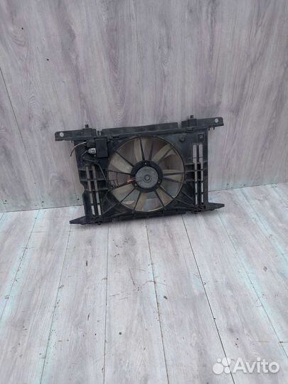 Дифузор Toyota avensis 270