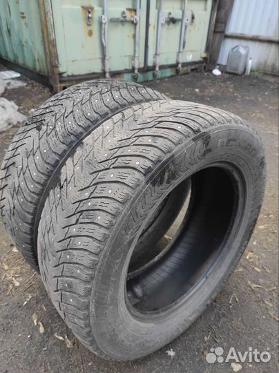 Nokian Tyres Hakkapeliitta 8 215/60 R16