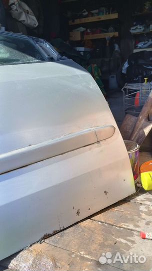 Дверь мазда мпв