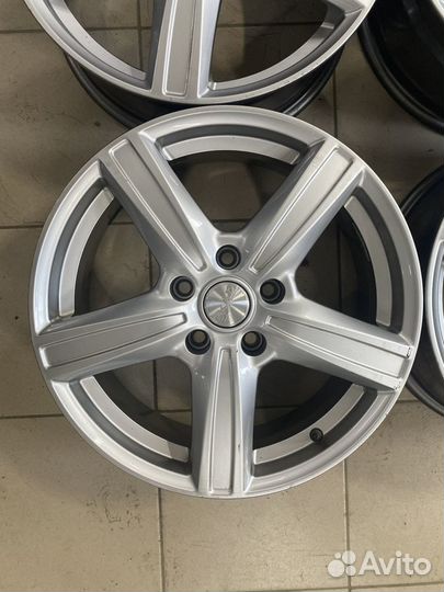 Литые диски R17 5x114 3