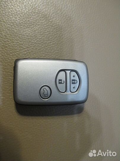 Корпус ключа зажигания Тойота