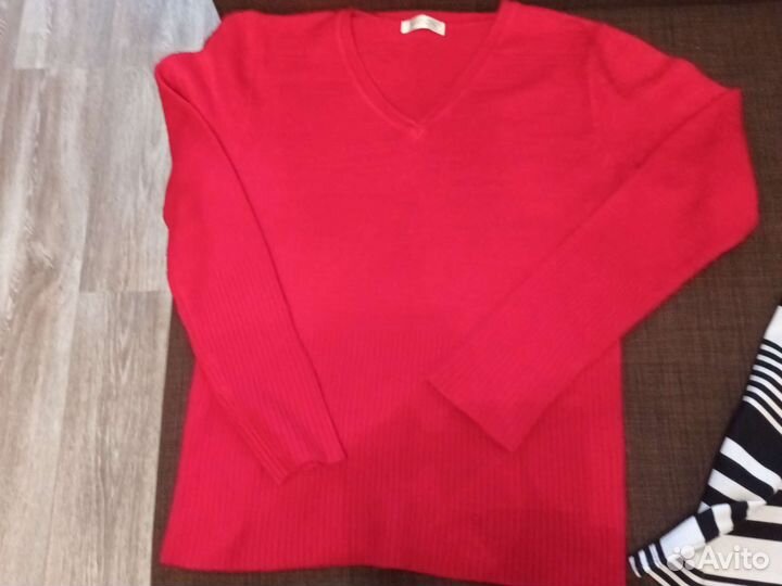 Вещи пакетом на 48 размер,водолазки