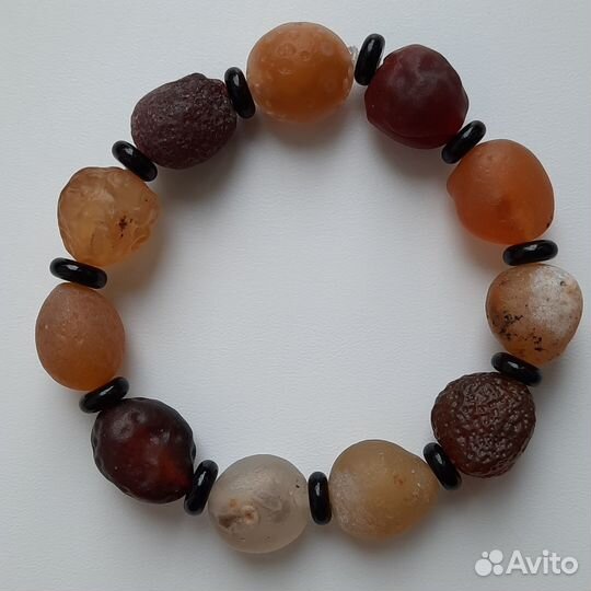 Браслеты из карамельного агата Гоби
