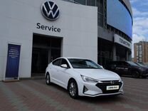 Hyundai Elantra 2.0 AT, 2020, 51 000 км, с пробегом, цена 2 120 000 руб.