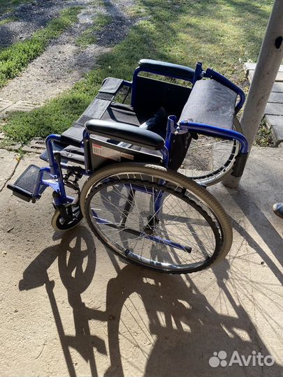 Инвалидная коляска