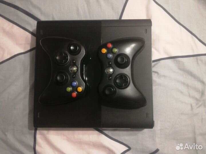 Xbox 360 Е+2 приставки + 100+игр