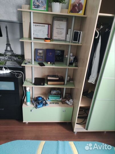 Компьютерный стол, шкаф, тумба