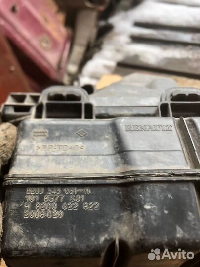 Корпус воздушного фильтра.Renault Laguna 3.Дв.1.6