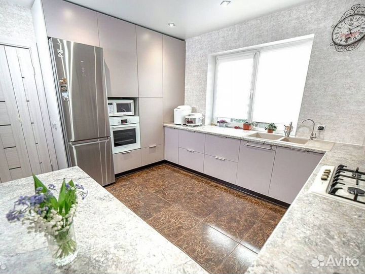 Кухонный гарнитур 