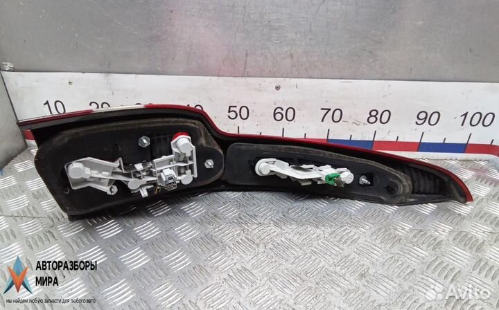 Фонарь задний правый Volvo V50 2006