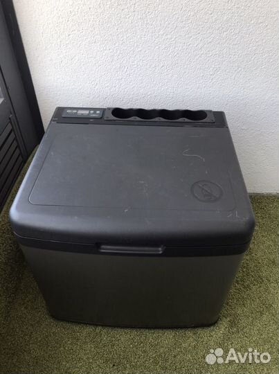 Авто 12-220в Холодильник морозильник Indelb tb45a