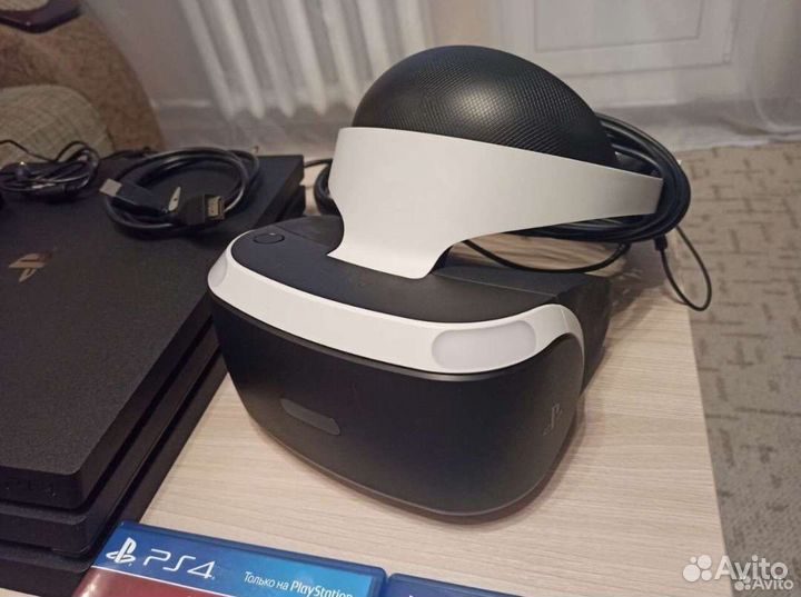Sony playstation 4pro без vr очков и без камеры