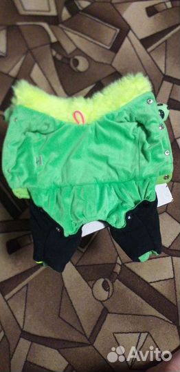 Зимний комбинезон для маленькой собаки