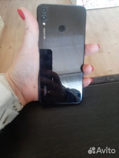 Телефон Huawei 8х