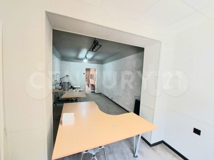 4-к. квартира, 150 м², 1/9 эт.