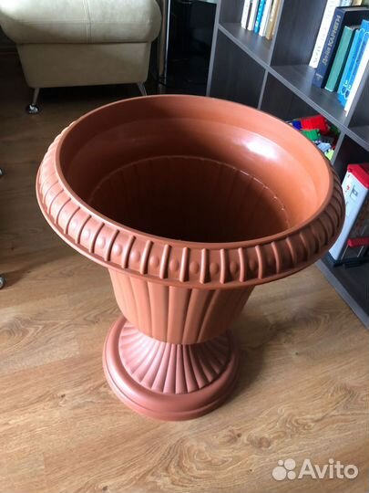 Кашпо большое