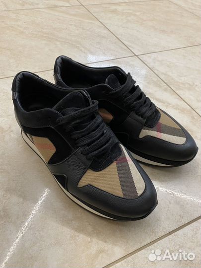 Кроссовки женские 37 размер