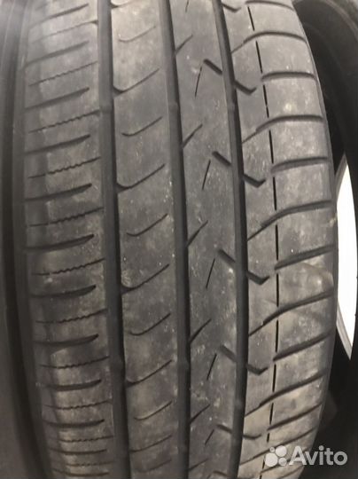 Toyo Tranpath MPZ 215/55 R18