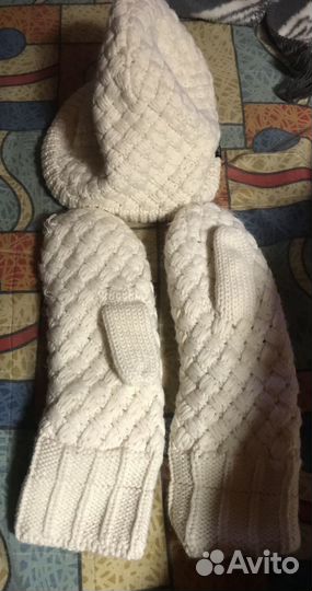 Зимний комплект (шапка+варежки) женский