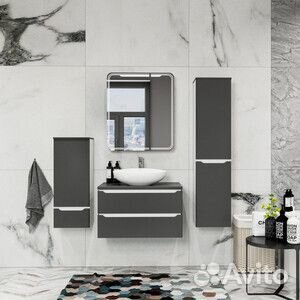 Зеркальный шкаф