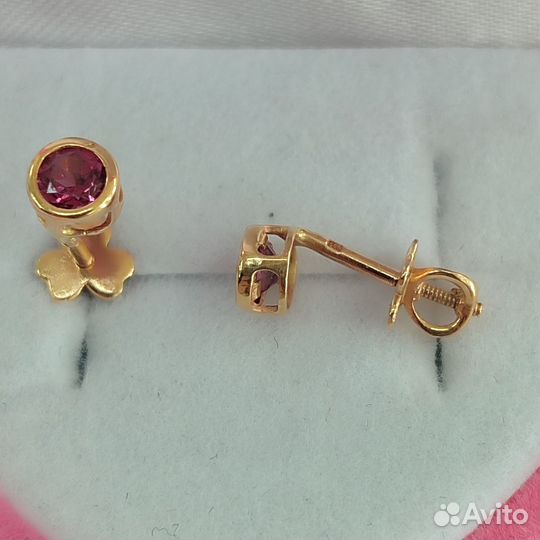 Золотые серьги гвоздики 585/1,000 Кп24 (124436)
