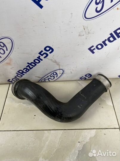 Патрубок интеркулера левый Mercedes-Benz E-Class