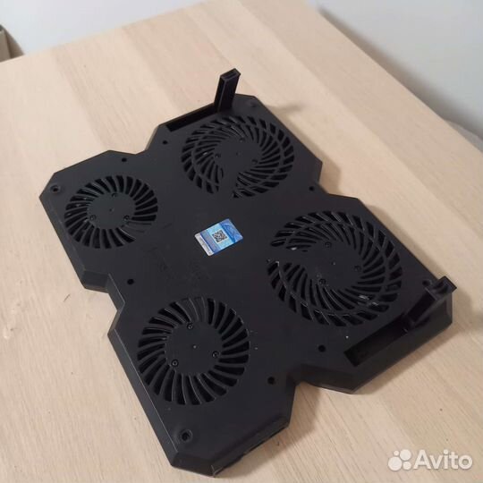 Подставка для охлаждения ноутбука