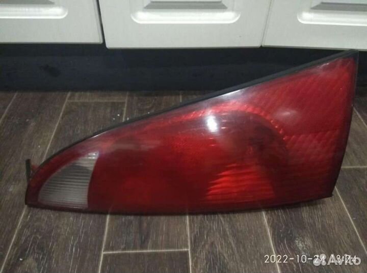 Фонарь задний ford focus 1