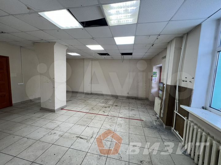 Торговая площадь 63 м² на оживленном перекрестке